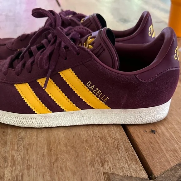 Adidas Gazelle Men's 7 Burgundy and Yellow Portland Timbers Sneakers - Picture 4 of 9